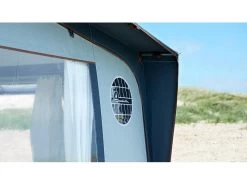 Isabella Caravanvoortent Capri North 250 -Camping Koopjes 2 2 isabella caravanvoortent capri north deur isacaprinorth