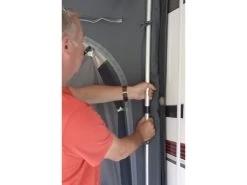 Kampa Dometic Set Aandrukstangen Aluminium -Camping Koopjes 26 2 kampa set aandrukstangen aluminium ce730205 2